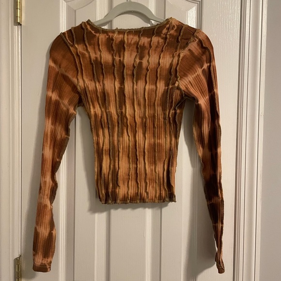 Pretty Little Thing - Tie dye brown long sleeve - Picture 2 of 4